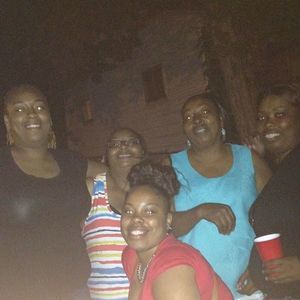 Meet your Posher, Shellie